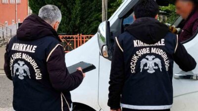 Kırıkkale’de polis ekipleri tarafından okul çevrelerinde gerçekleştirilen asayiş ve trafik