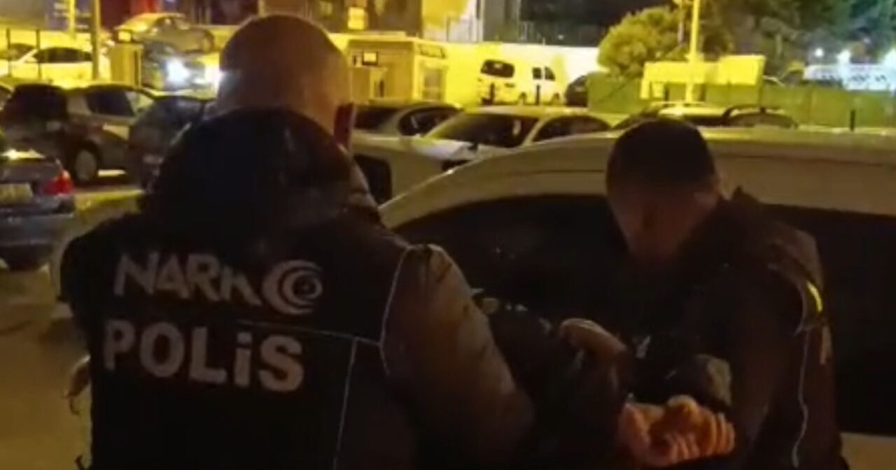 Mersin’de kırmızı bültenle aranan yabancı uyruklu şüpheli emniyet ve Milli