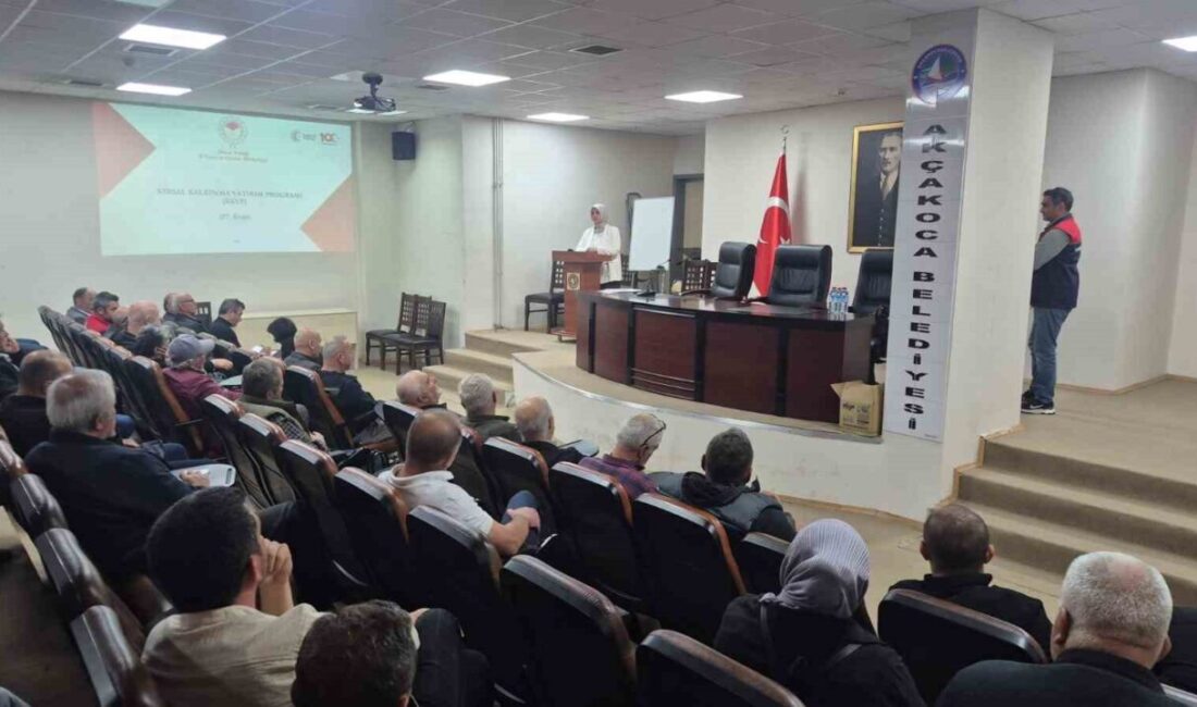 DÜZCE (İHA) – Akçakoca’da düzenlenen KKYDP bilgilendirme toplantısında, 17’nci etap