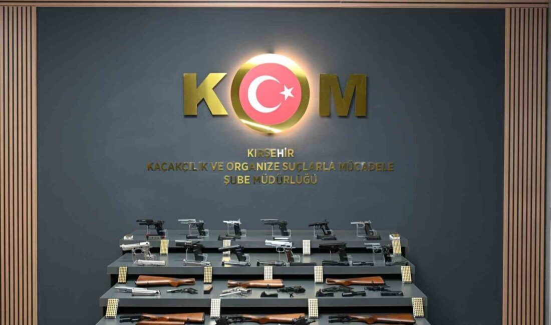 Kırşehir’de polis ekipleri tarafından silah kaçakçılığıyla mücadele çerçevesinde yapılan çalışmalarda,