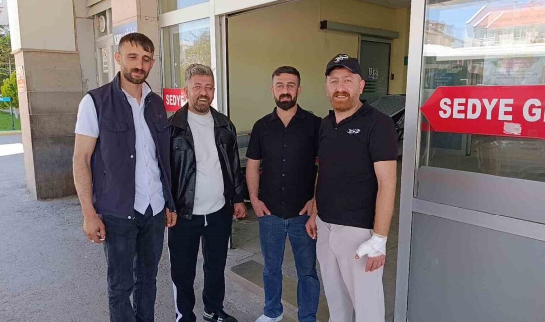 Kırşehir’de kurban kesimi sırasında çeşitli yerlerinden yaralanan acemi kasaplar hastaneye