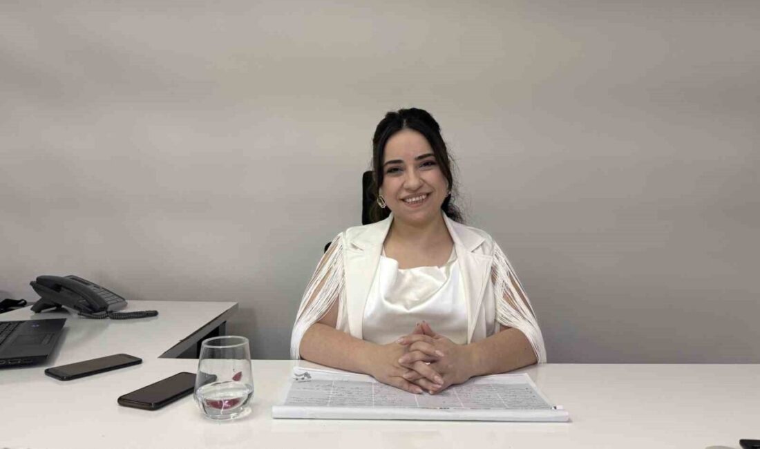 Uzman Psikolog Arzu Hamurcu, insanların sosyal çevrelerinin referanslarını alarak olumlu