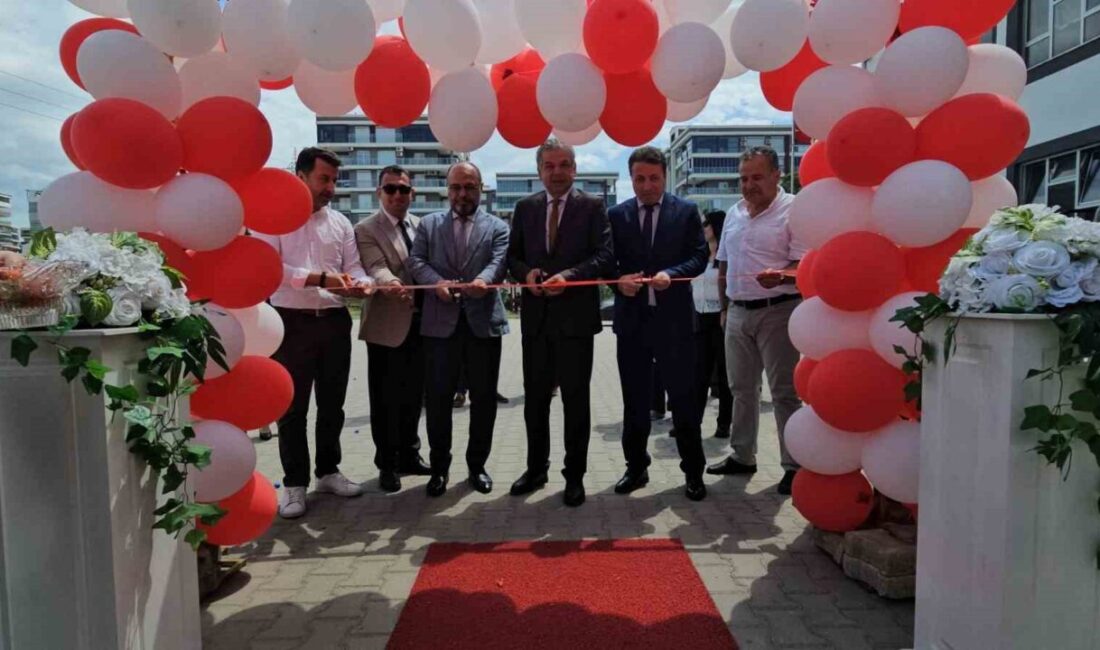 Aydın’ın Nazilli ilçesinde bilim fuarları düzenlenmeye devam ediyor. Nazilli Nahit