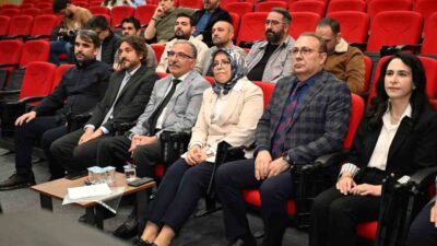 Karamanoğlu Mehmetbey Üniversitesi (KMÜ) Tıp Fakültesi tarafından bilgilendirme toplantısı düzenlendi.