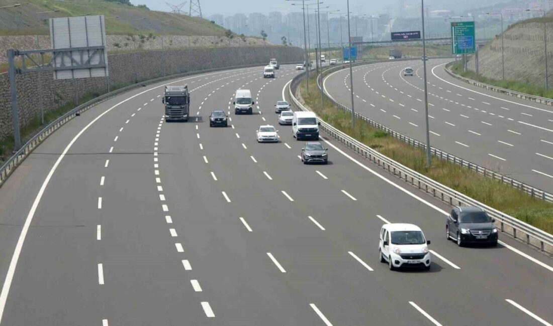 Kurban Bayramı tatilini memleketlerinde veya tatil beldelerinde geçirmek isteyen vatandaşlar