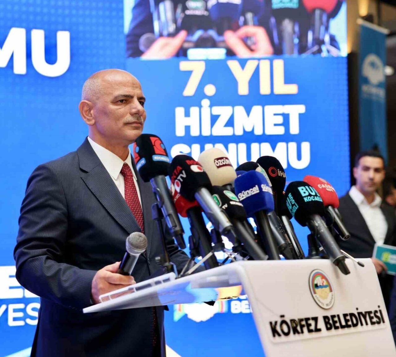 Cadde ve sokaklardaki araç işgallerini bitirmekte kararlı olan Körfez Belediyesi,