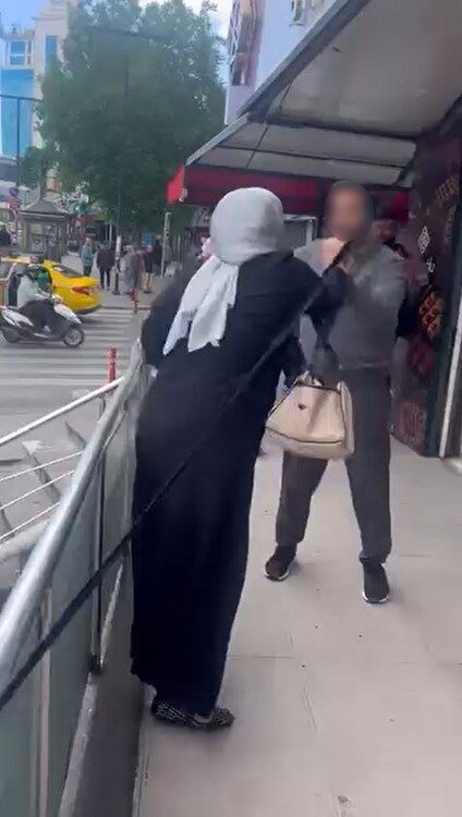 Esenyurt akli dengesi yerinde olmayan bir kadın, kocasını işyerine kadar