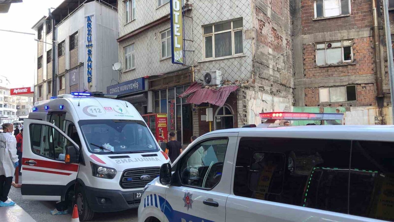 Elazığ’da 72 yaşındaki yaşlı adam, otel odasında ölü bulundu. Şahsın