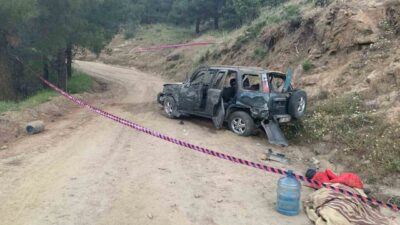 Aydın’ın Karacasu ilçesinde kontrolden çıkarak takla atan cip, uçurumdan yuvarlanırken,