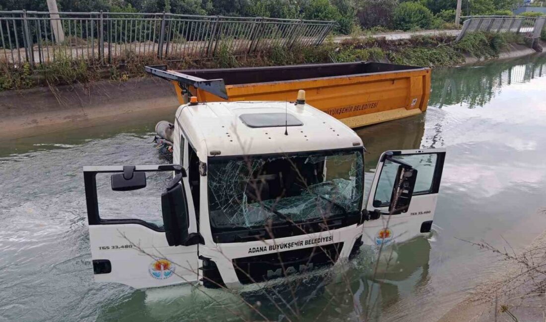 Adana’da kontrolden çıkan tırın sulama kanalına düştüğü kaza güvenlik kamerasına