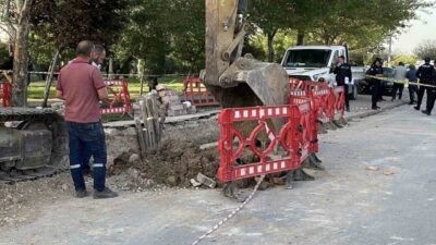 Konya’da elektrik dağıtım firması MEDAŞ işçilerinin çalıştığı alanda göçük meydana