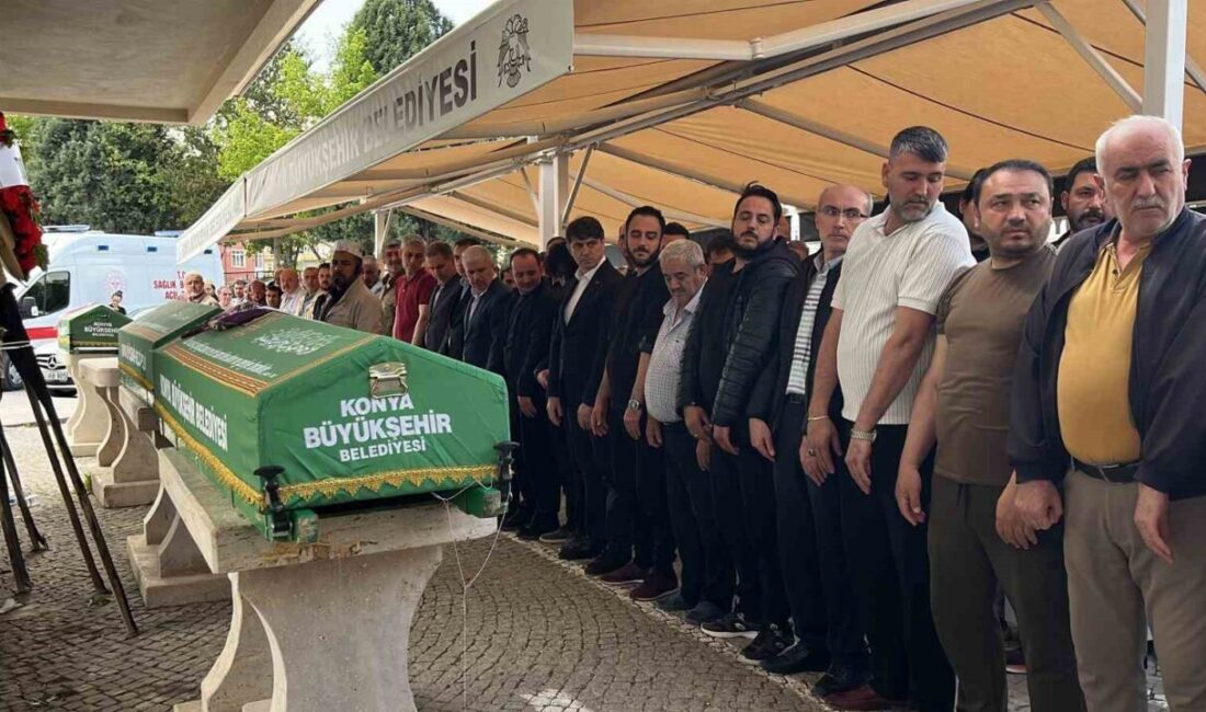 Konya’da oğulları tarafından bıçaklanarak öldürülen çift, kılınan cenaze namazının ardından