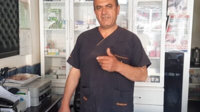 Konya’nın Yalıhüyük ilçesinde yayla yolunda aracıyla giderken gördüğü kurdu yanına