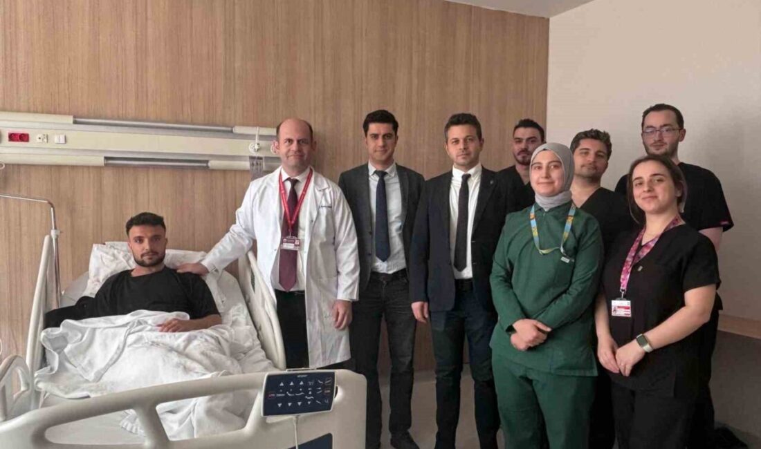 Şanlıurfa’da geçirdiği motosiklet kazasında boynundan koluna uzanan sinirleri kopan 24
