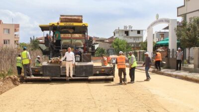 Köşk’te altyapısı tamamlanan Çarşı Mahallesi’nde asfalt öncesi zemin kaplama çalışmaları