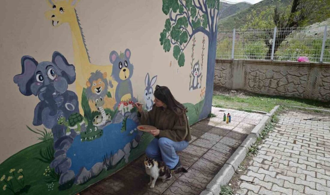 Bitlis’in Tatvan ilçesi Koyunpınar köyünde görev yapan anasınıfı öğretmeni Hediye