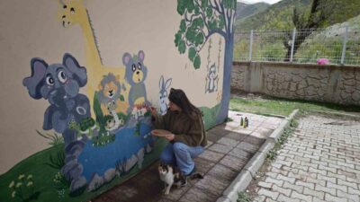 Bitlis’in Tatvan ilçesi Koyunpınar köyünde görev yapan anasınıfı öğretmeni Hediye