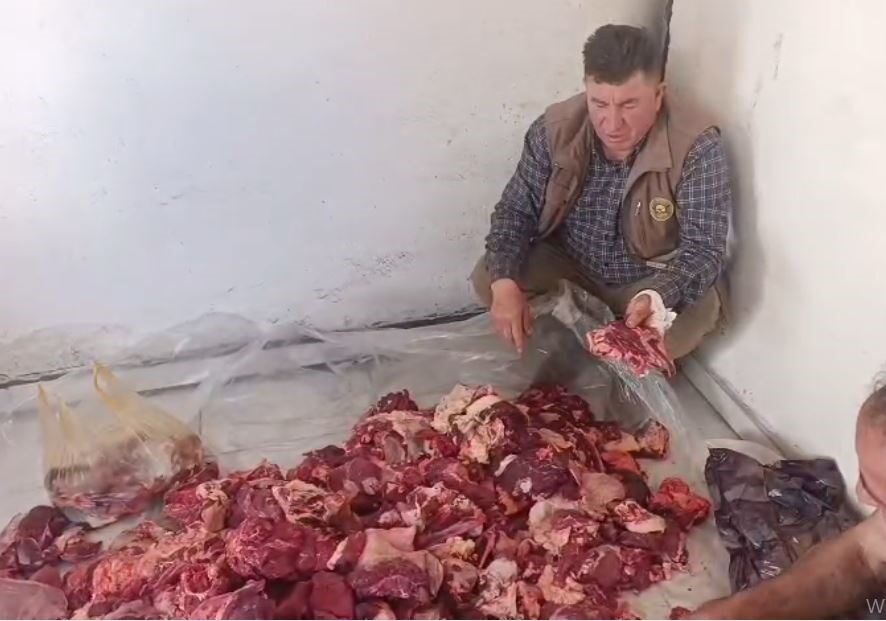 Kurban Bayramı’nda yüzyıllık gelenek yine bozulmadı. Köyde vatandaşlar tarafından toplanan