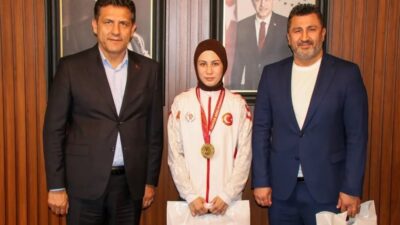 Adana’nın Kozan ilçesinde yaşayan milli sporcu Azranur Çetin, Senegal’de düzenlenecek