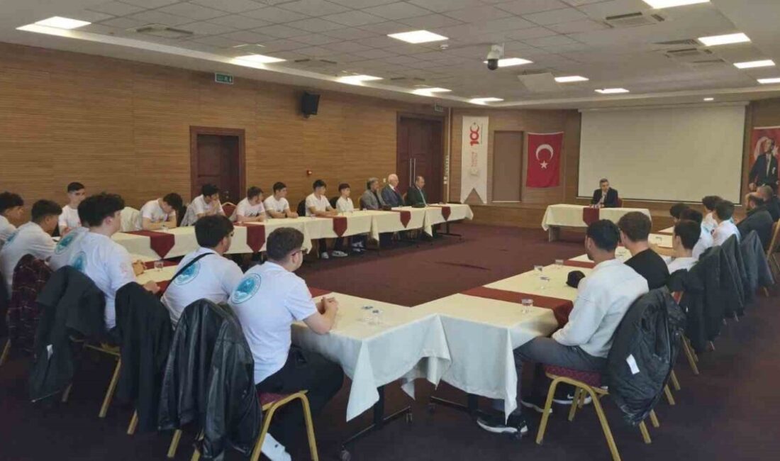 ’Kömürden Destana: Karaelmas’tan Şehitler Diyarına’ projesi çerçevesinde Zonguldaklı öğrenciler Çanakkale’ye