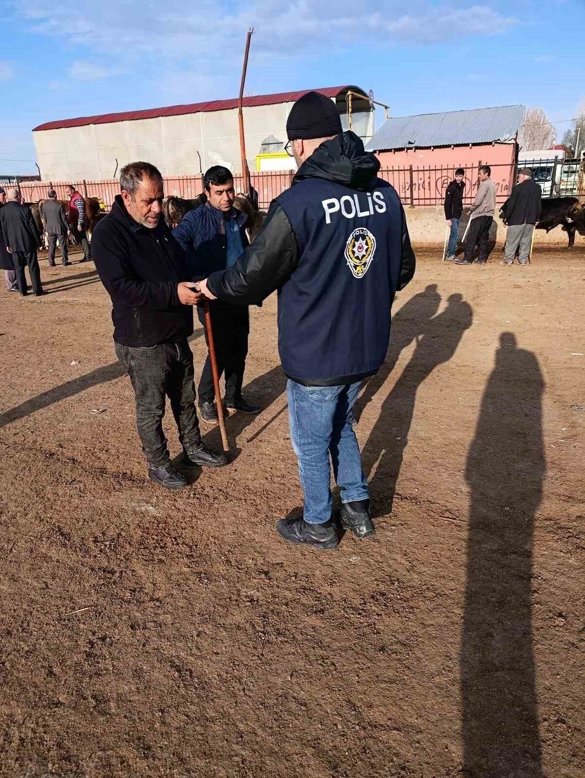Yaklaşan Kurban Bayramı öncesinde Ağrı’da vatandaşların huzur ve güvenliği için