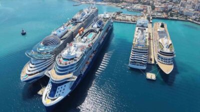 Aydın’ın Kuşadası ilçesine dört gemi ile 10 bin 800 turist