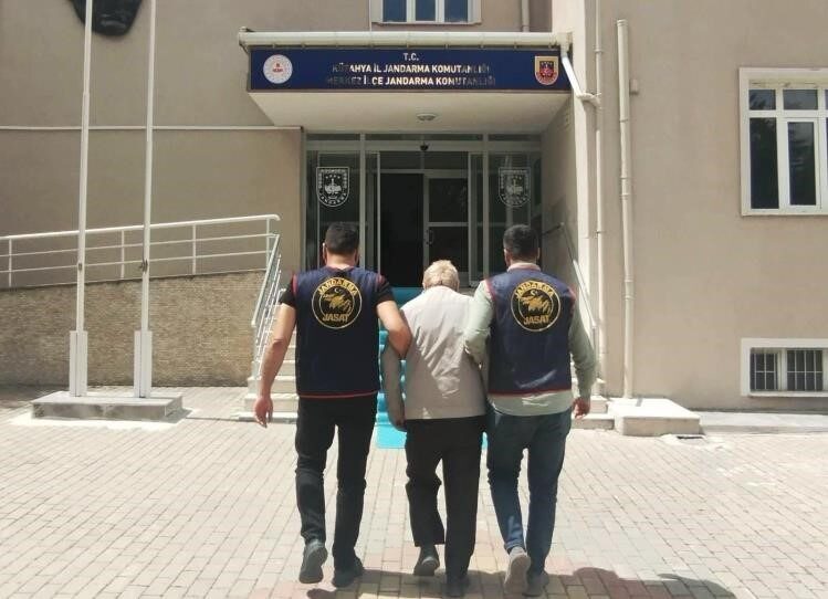 Kütahya İl Jandarma Komutanlığı tarafından aranan şahısların yakalanmasına yönelik olarak