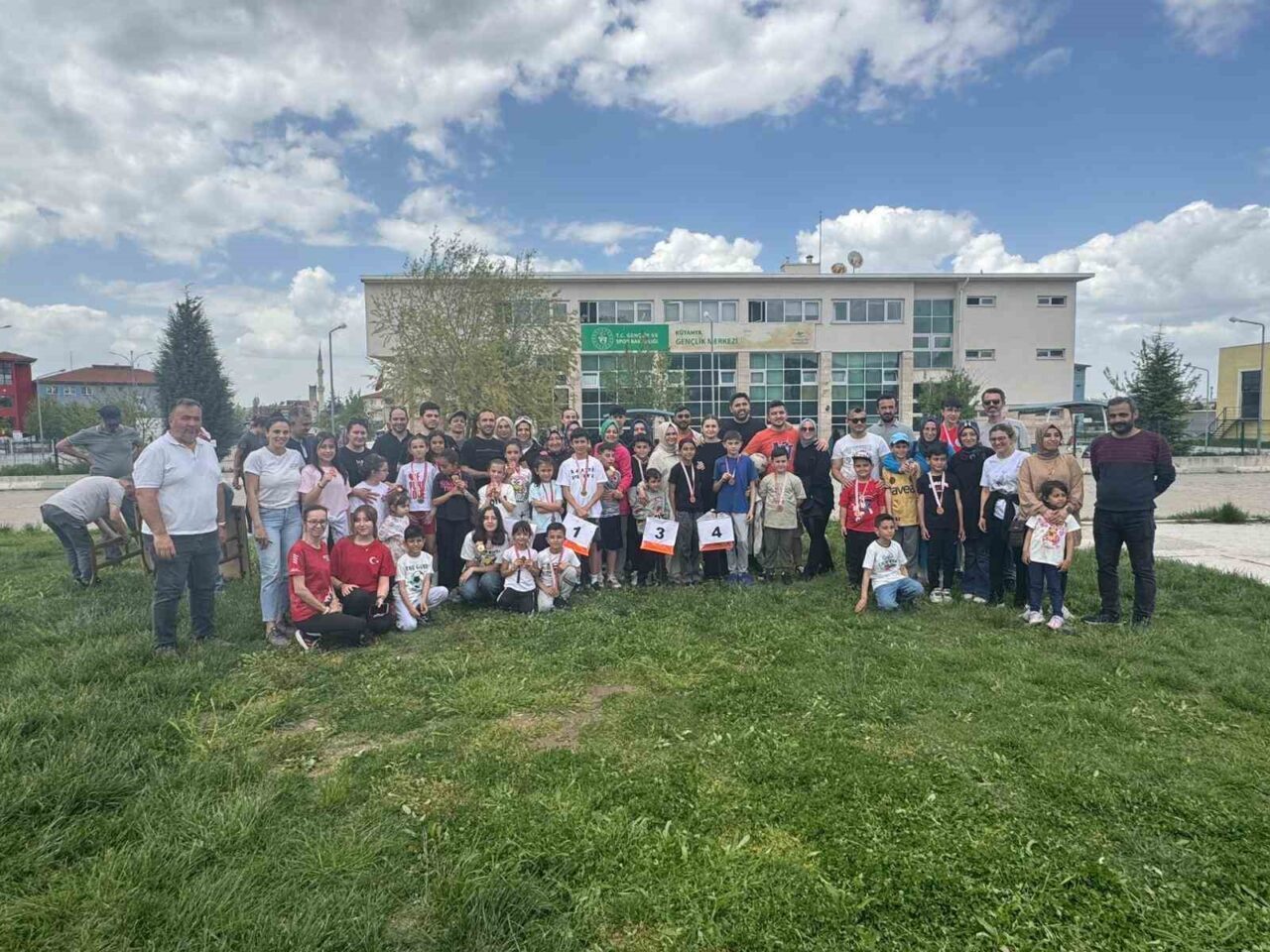 Kütahya Kentpark, anlamlı bir spor etkinliğine ev sahipliği yaptı. “Aileler