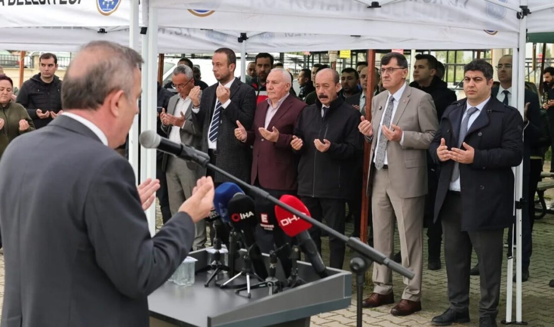 Kütahya Belediyesi tarafından hizmete sunulan Canlı Hayvan Pazarı’nın açılışı gerçekleştirildi.