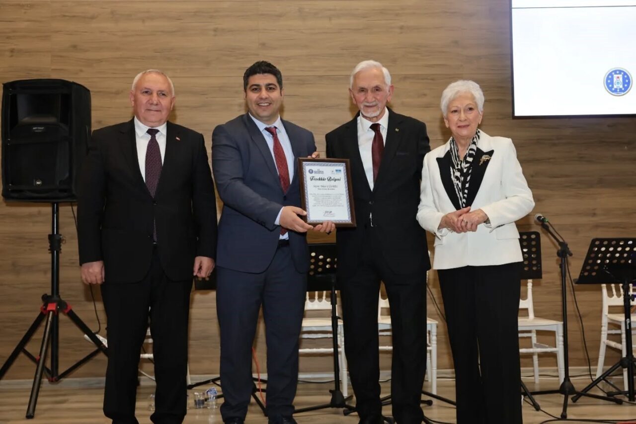Kütahya Belediyesi tarafından, kentin kültürel ve sanatsal hayatına uzun yıllar