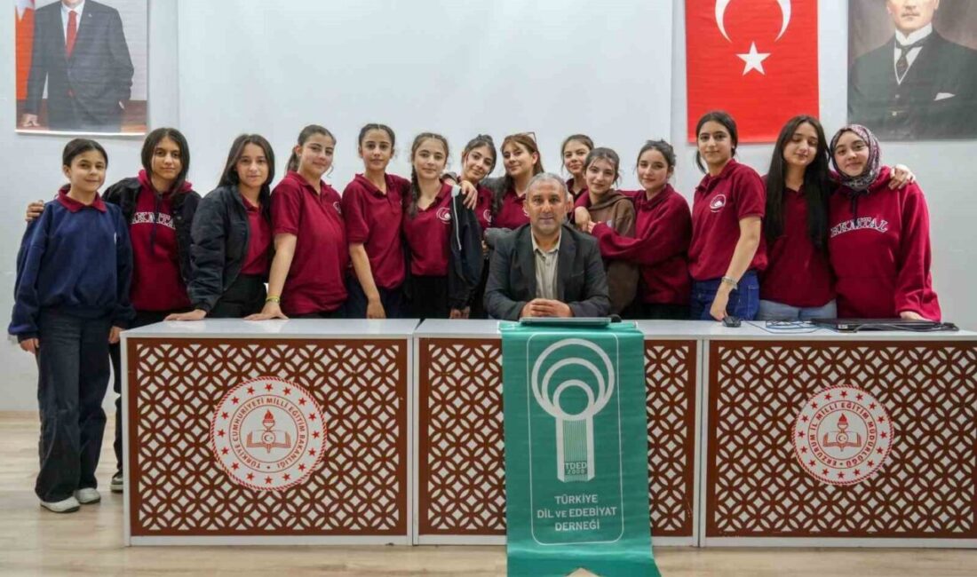 Milli Eğitim Bakanlığı’nın “Dilimizin Zenginlikleri” projesi kapsamında, Erzurum’da Gazeteci Nihat