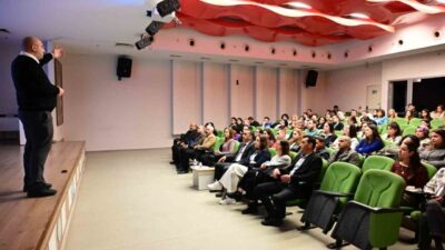 Manisa Büyükşehir Belediyesi bünyesinde faaliyet gösteren MABEM’de görev yapan öğretmenler,