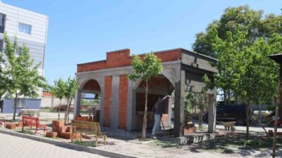 Turgutlu Belediye Başkan Yardımcısı Ali Rıza Kıran, İstasyonaltı Mahallesi’nde tandır