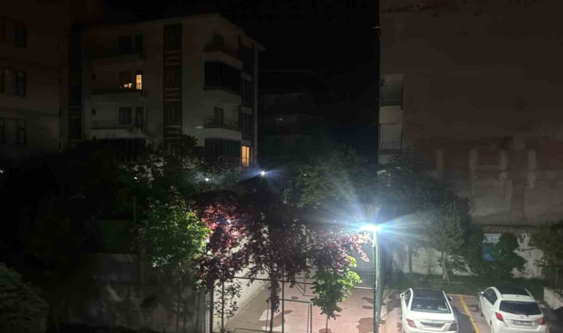 Malatya’nın Pütürge ilçesinde 4 büyüklüğünde deprem meydana geldi. Afet ve