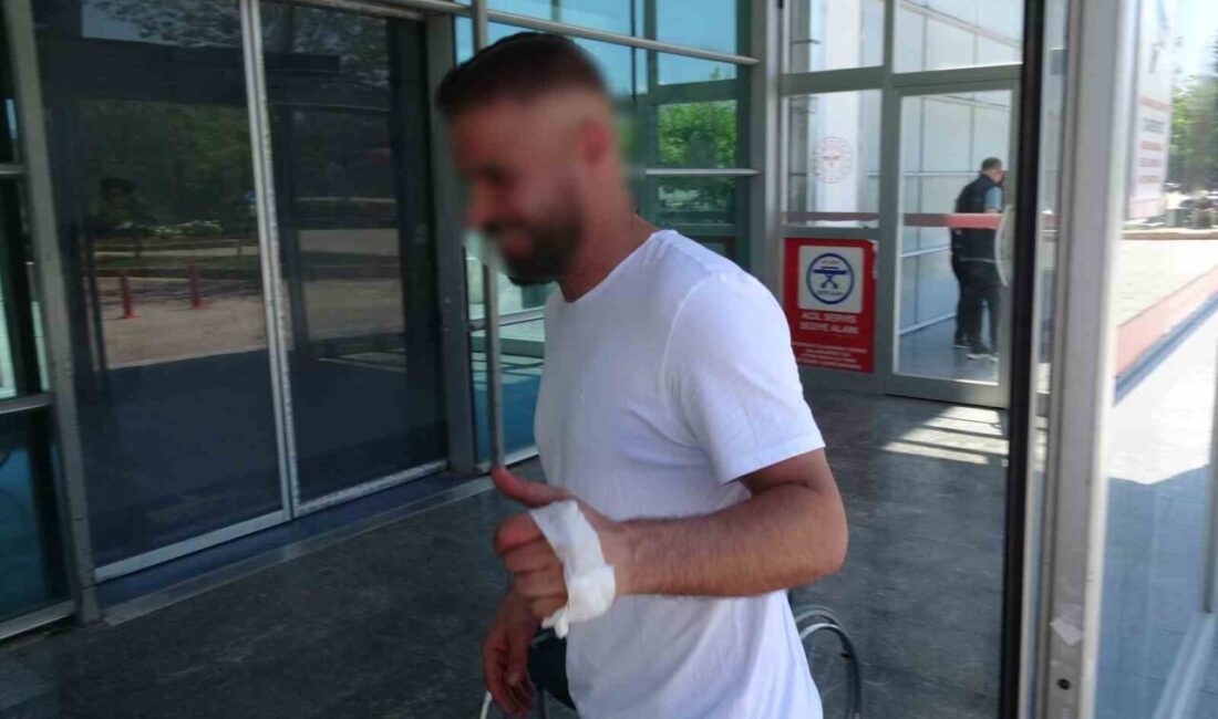 Malatya’da kurban kesimi sırasında yaralanan çok sayıda vatandaş hastanelere başvurdu.
