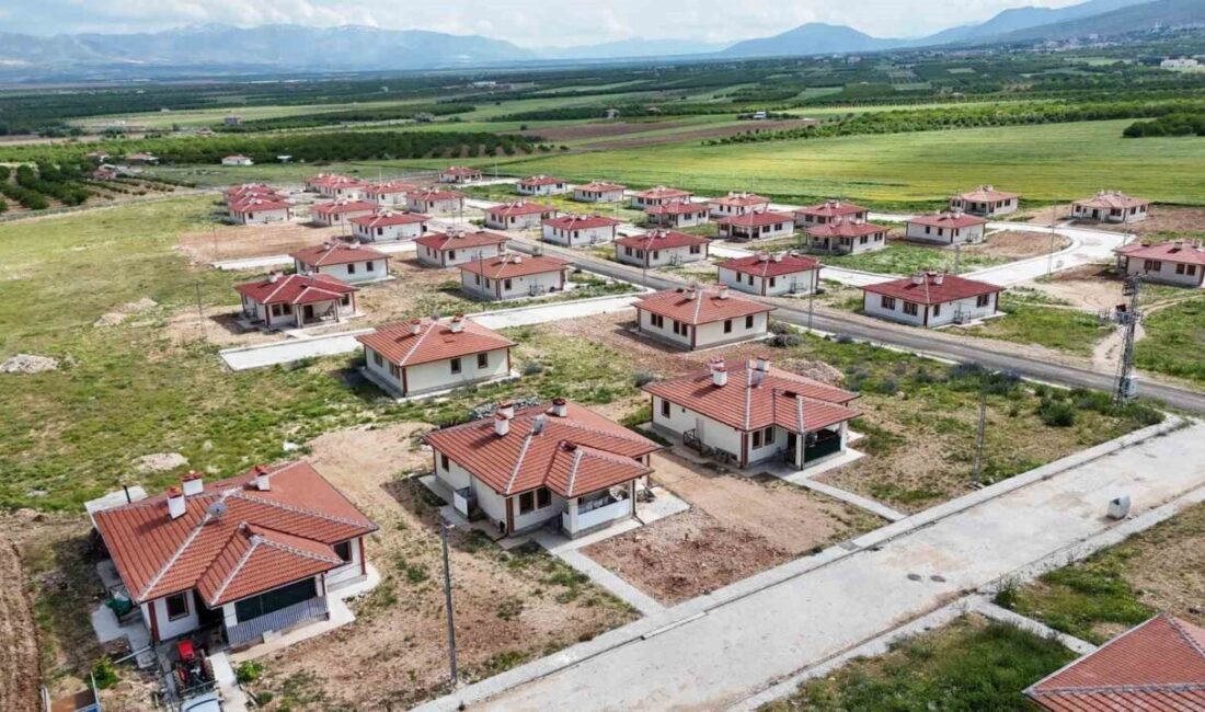 Malatya’nın Akçadağ ilçesinde 6 Şubat 2023 depremlerinde büyük yıkım yaşayan
