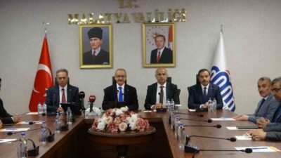 Malatya’da İpekyolu Kariyer Fuarı’na ilişkin bilgilendirme toplantısı düzenlendi. Malatya Valiliğinde