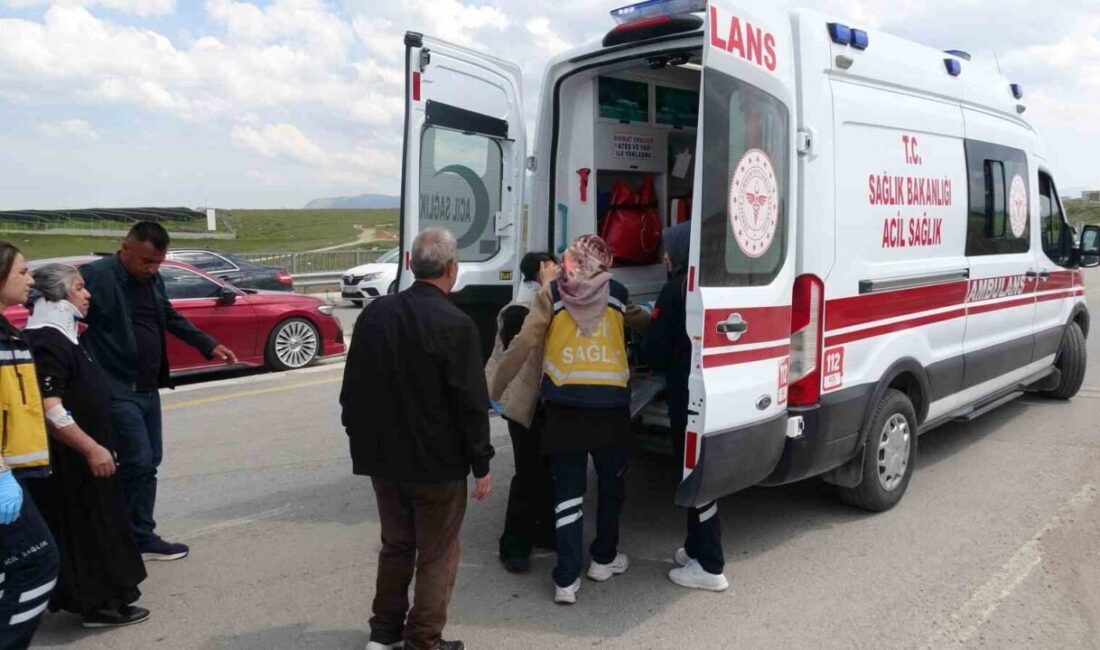 Malatya’da minibüs ile hafif ticari aracın çarpışması sonucu meydana gelen