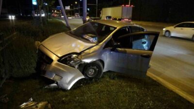 Malatya’da tır ile çarpışan otomobil refüje çıktı. Kaza, saat 23.15