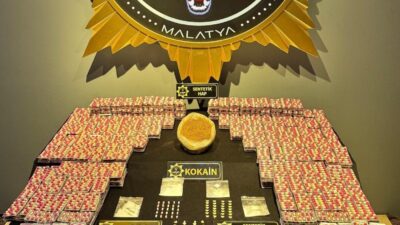 Malatya’da polis ekiplerince sokak satıcılarına yönelik düzenlenen uyuşturucu operasyonunda 10