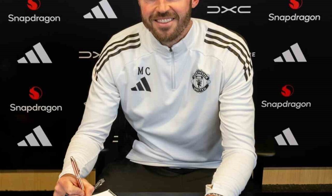 Premier Lig ekibi Manchester United, Teknik Direktör Michael Carrick’in sözleşmesinin