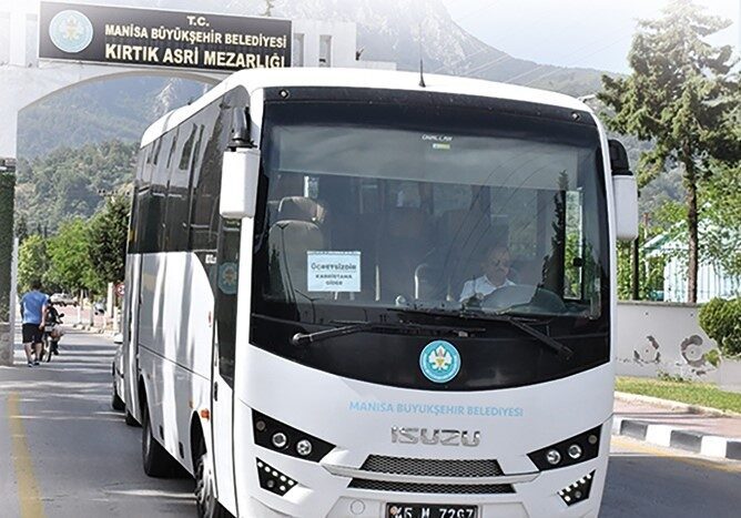 Manisa Büyükşehir Belediyesi, Kurban Bayramı boyunca vatandaşların kabir ziyaretlerini kolaylaştırmak