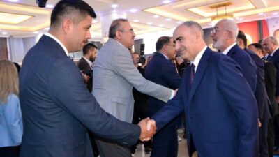 Manisa Valiliği ev sahipliğinde gerçekleştirilen Kurban Bayramı resmi bayramlaşma töreninde