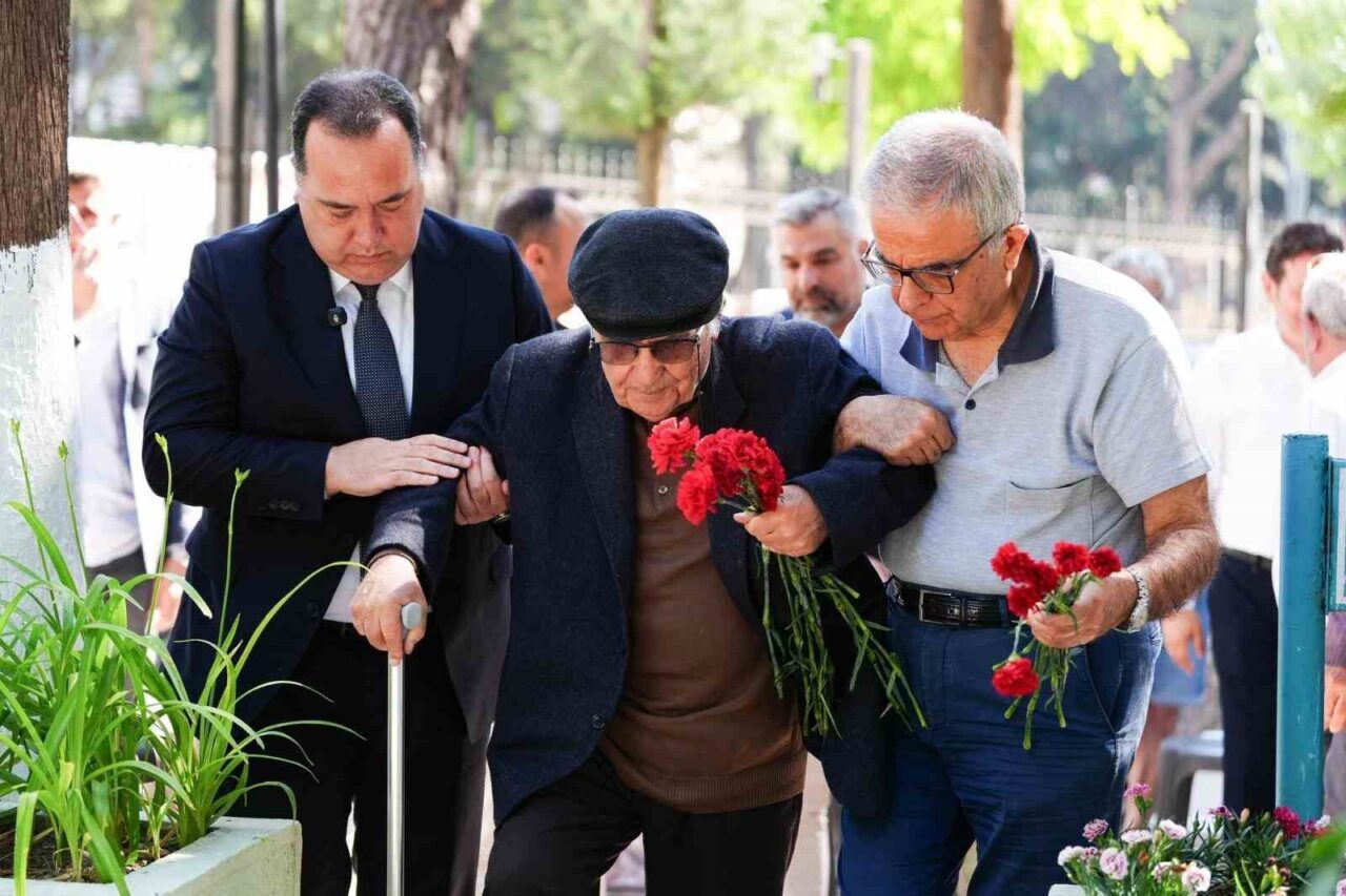 Manisa’yı yeşillendirmek için ömrünü doğaya adayan ve “Manisa Tarzanı” olarak