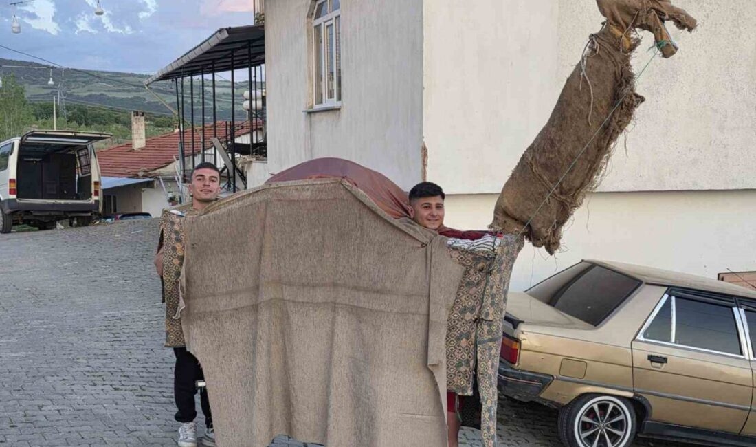 Manisa’nın Demirci ilçesinde, yaklaşık 135 yıldır Kurban Bayramlarının vazgeçilmez bir
