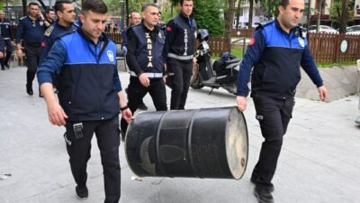 Manisa Büyükşehir Belediyesi, kent merkezinde yaya güvenliğini sağlamak ve görüntü