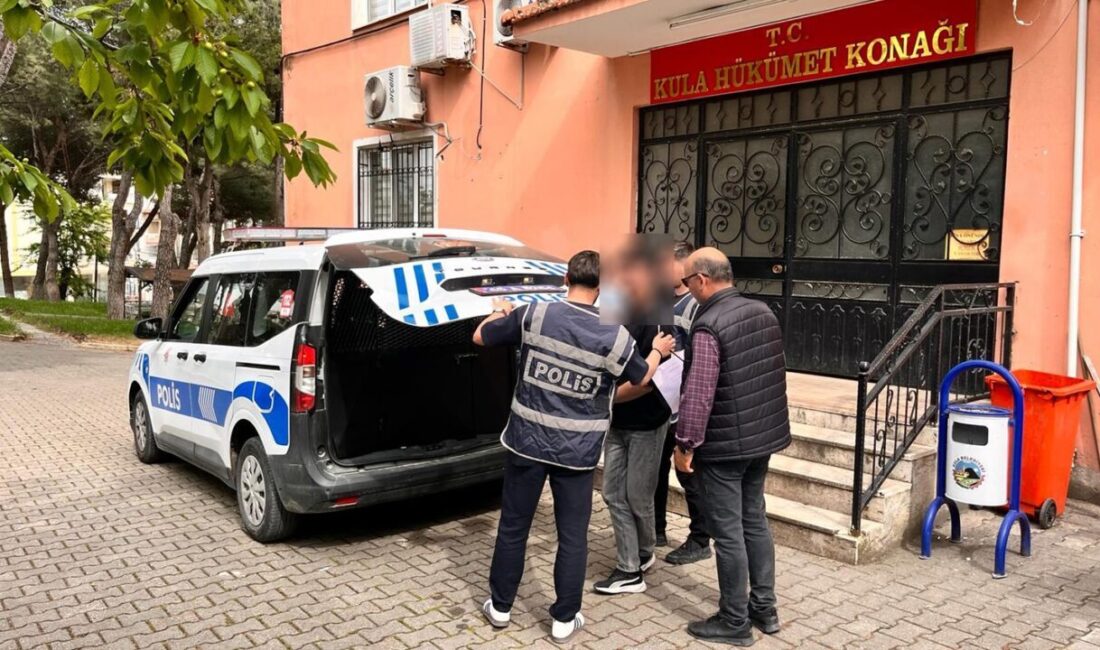 Manisa’nın Kula ilçesinde hakkında kesinleşmiş hapis cezası bulunan şahıs, polis