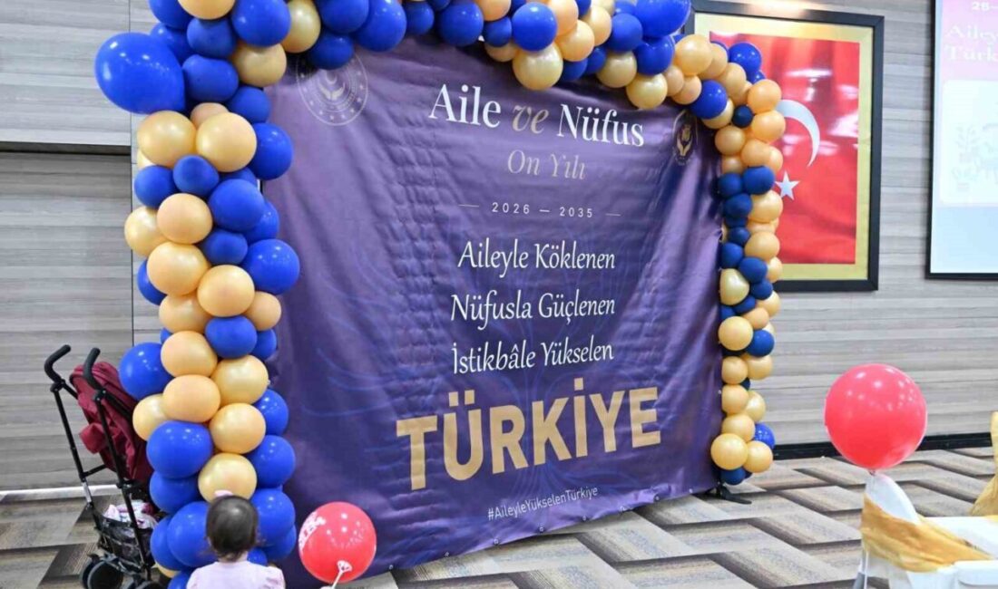Manisa’da Milli Aile Haftası kapsamında düzenlenen “3 Kuşak Bir Sofrada”