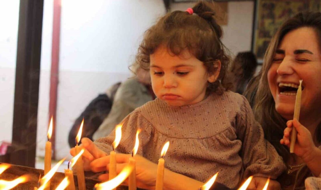 Hatay’ın İskenderun ilçesinde Hıdırellez dolayısıyla Mar Circus Rum Ortodoks Kilisesi’nde