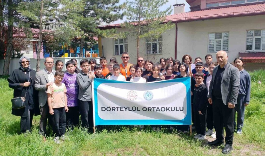 Sivaslı öğrenciler, Maraş saldırısında ölen öğrencilerin isimlerini diktikleri fidanlarla yaşatacak.